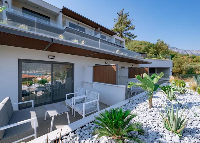 Aloe Elegant Apart-hotel 4*