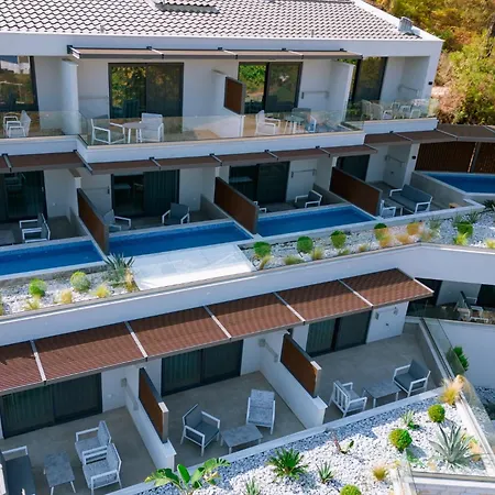 Lägenhetshotell Aloe Elegant 4*